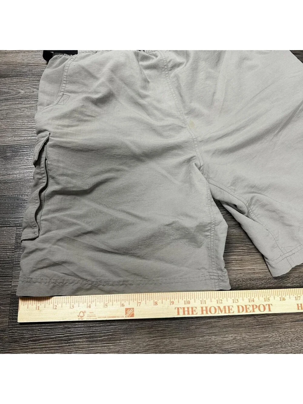 Vintage Gorpcore the north face hiking utility grey tan shorts 34x10